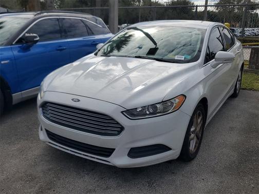 2014 Ford Fusion SE