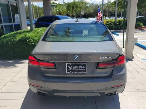 2022 BMW 530e Base