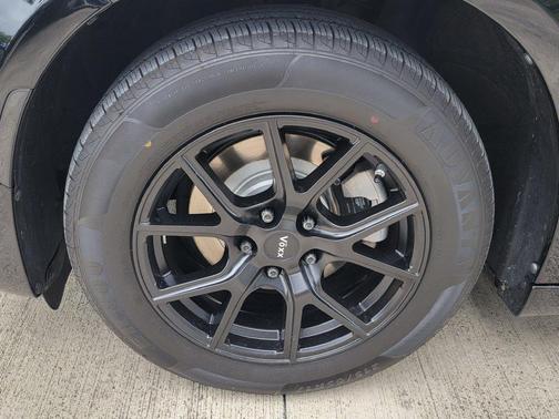 Pitch Black Clearcoat 2022 Dodge Charger SXT