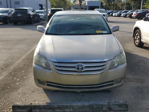 2005 Toyota Avalon XLS