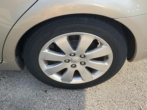 2005 Toyota Avalon XLS