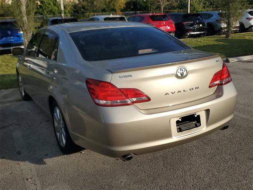2005 Toyota Avalon XLS