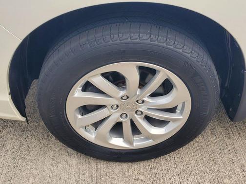 White Diamond Pearl 2016 Acura RDX Base