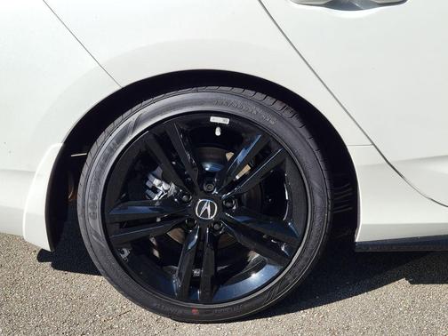 Platinum 2026 Acura Integra FWD A-Spec