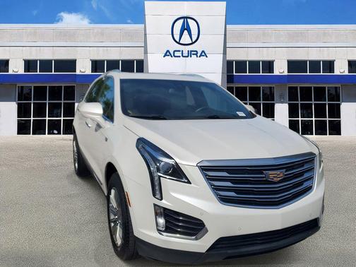 Crystal White Tricoat 2019 Cadillac XT5 Luxury