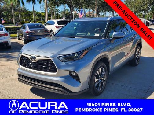 2022 Toyota Highlander XLE