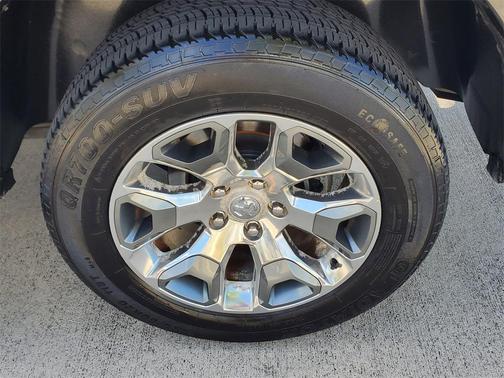 2017 RAM 1500 Limited Crew Cab 4x4 5'7' Box