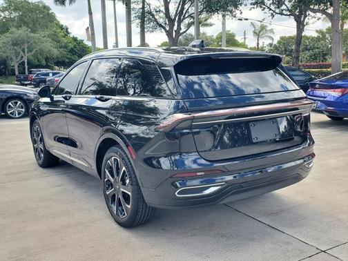 2024 Lincoln Nautilus Reserve