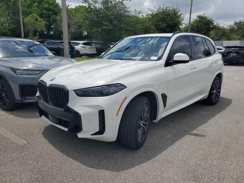 Alpine White 2024 BMW X5 sDrive40i