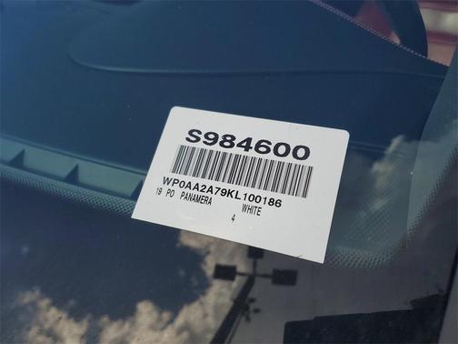 2019 Porsche Panamera 4