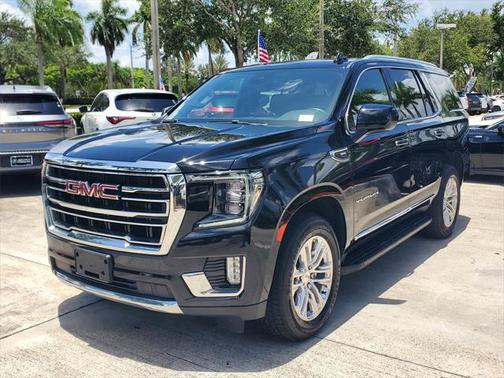 2023 GMC Yukon SLT