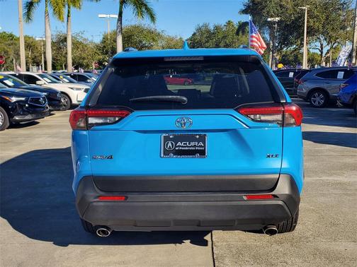 2020 Toyota RAV4 XLE Premium