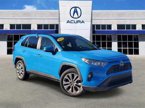 2020 Toyota RAV4 XLE Premium