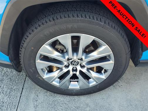 2020 Toyota RAV4 XLE Premium