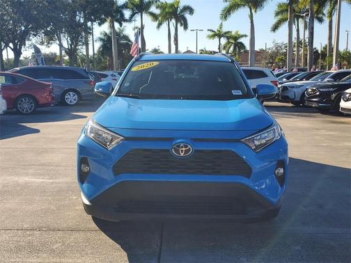 2020 Toyota RAV4 XLE Premium