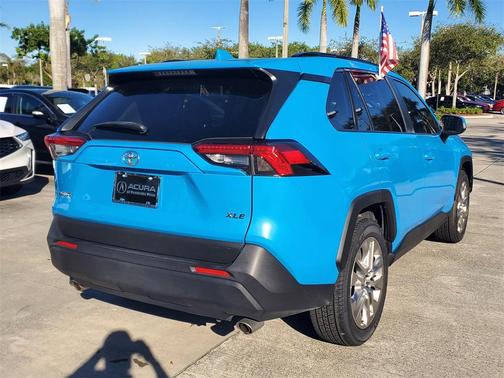 2020 Toyota RAV4 XLE Premium