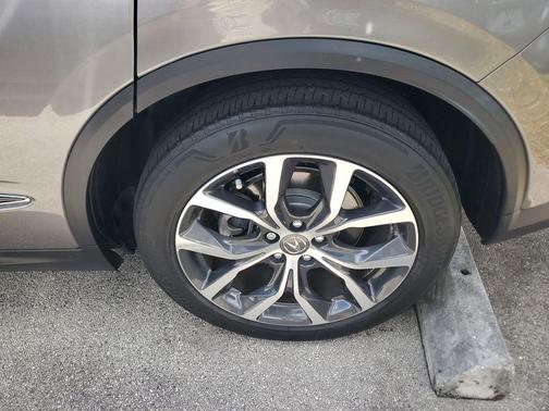 Liquid Carbon Metallic 2023 Acura MDX Technology Package