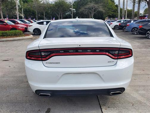 2018 Dodge Charger SXT Plus