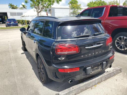 Midnight Black Metallic 2017 MINI Clubman Cooper S