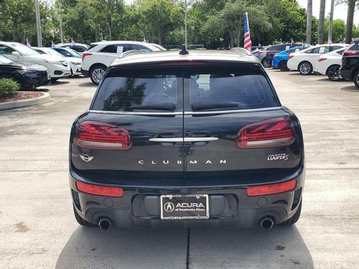 Midnight Black Metallic 2017 MINI Clubman Cooper S