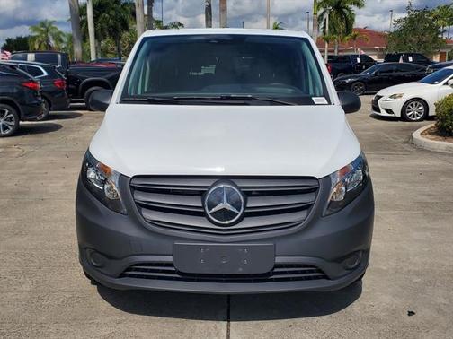 2023 Mercedes-Benz Metris Base