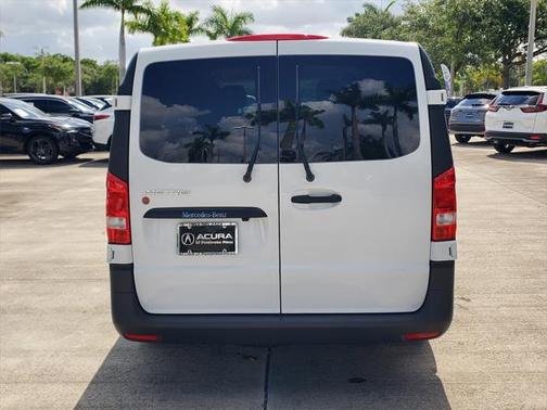 2023 Mercedes-Benz Metris Base