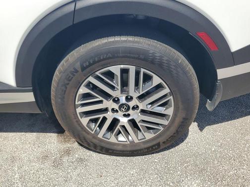 Creamy White Pearl 2026 Hyundai PALISADE SEL 7P