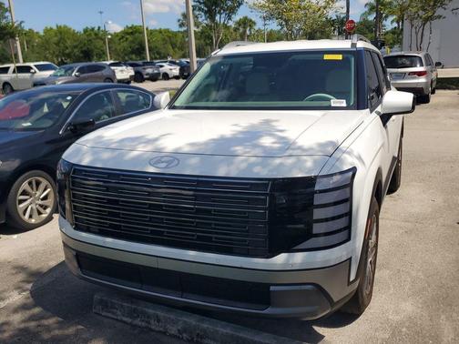 Creamy White Pearl 2026 Hyundai PALISADE SEL 7P