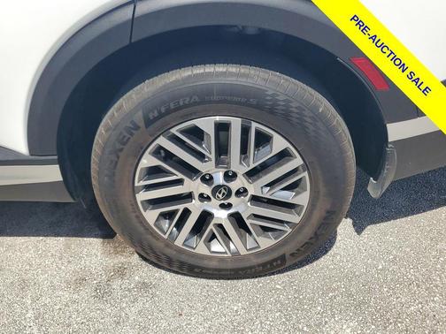 Creamy White Pearl 2026 Hyundai PALISADE SEL 7P