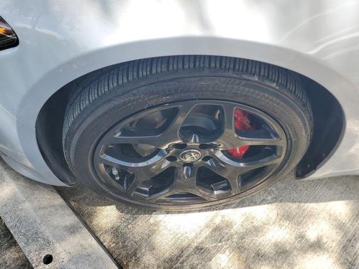 Moonlight Gray Metallic 2022 Alfa Romeo Giulia Ti