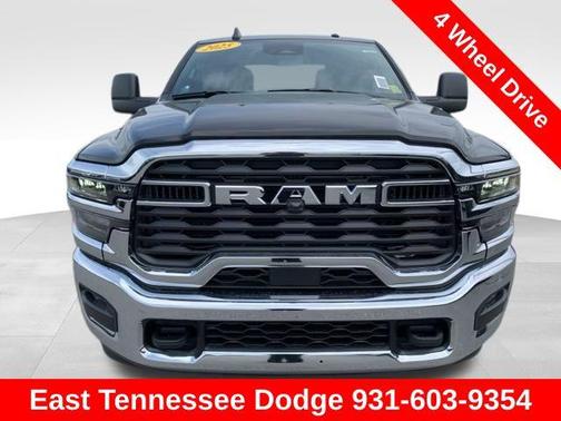 2025 RAM 2500 Tradesman Crew Cab 4x4 6'4' Box