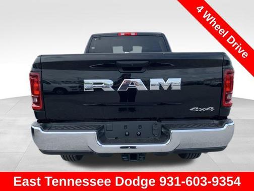 2025 RAM 2500 Tradesman Crew Cab 4x4 6'4' Box