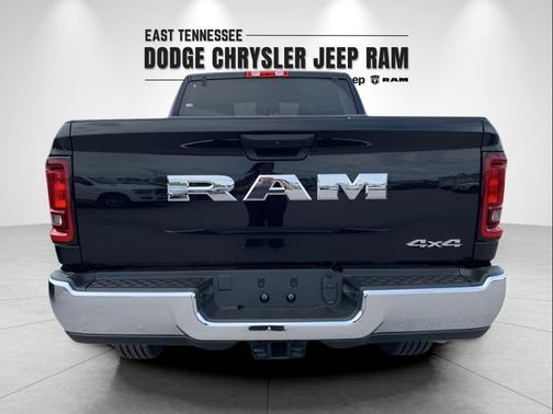 2025 RAM 2500 Tradesman Crew Cab 4x4 6'4' Box