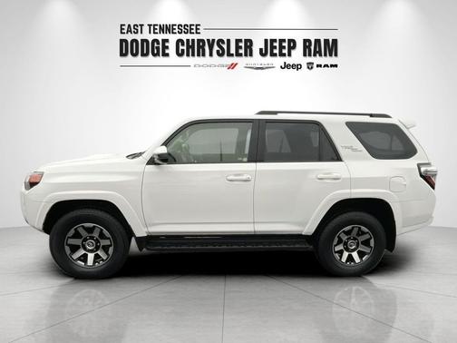 2024 Toyota 4Runner TRD Off Road