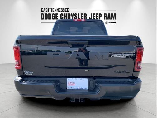 2025 RAM 2500 Tradesman Crew Cab 4x4 6'4' Box