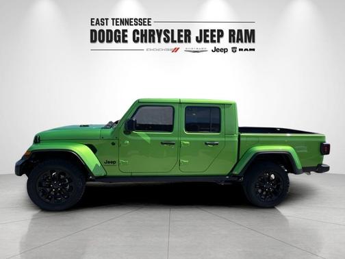 2025 Jeep Gladiator Nighthawk