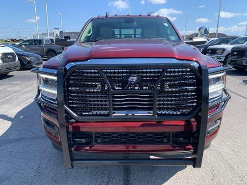 2022 RAM 3500 Laramie Crew Cab 4x4 8' Box
