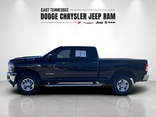 2020 RAM 2500 Tradesman Crew Cab 4X4 6'4' Box