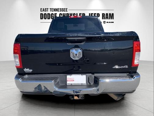 2020 RAM 2500 Tradesman Crew Cab 4X4 6'4' Box