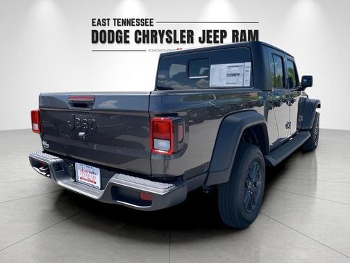 2025 Jeep Gladiator Sport S