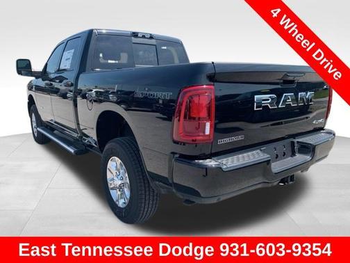2025 RAM 2500 Big Horn Crew Cab 4x4 6'4' Box