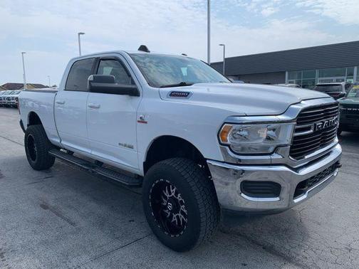 2019 RAM 2500 Big Horn Crew Cab 4x4 6'4' Box