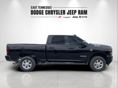 2025 RAM 2500 Big Horn Crew Cab 4x4 6'4' Box