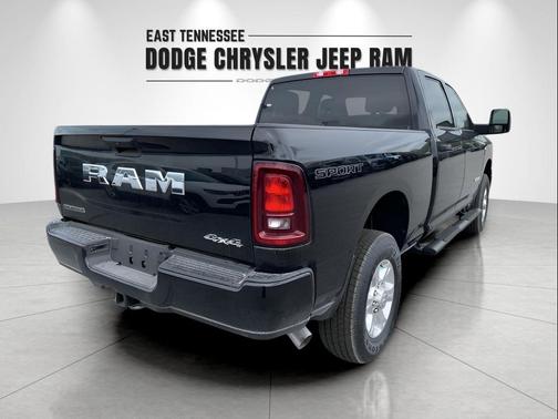 2025 RAM 2500 Big Horn Crew Cab 4x4 6'4' Box
