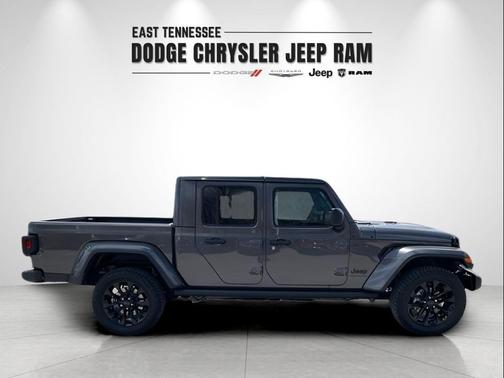 2025 Jeep Gladiator Nighthawk