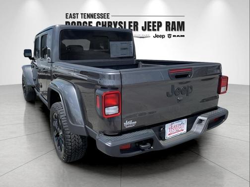 2025 Jeep Gladiator Nighthawk