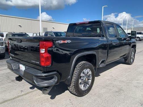 2024 Chevrolet Silverado 2500 Custom
