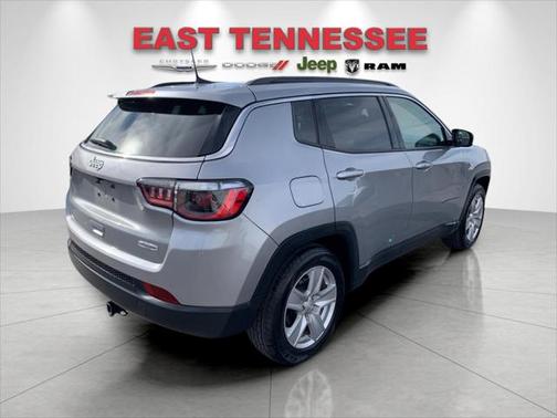 2022 Jeep Compass Latitude FWD