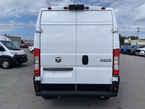 2025 RAM ProMaster 2500 Tradesman