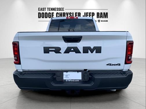 2025 RAM 2500 Tradesman Crew Cab 4x4 6'4' Box